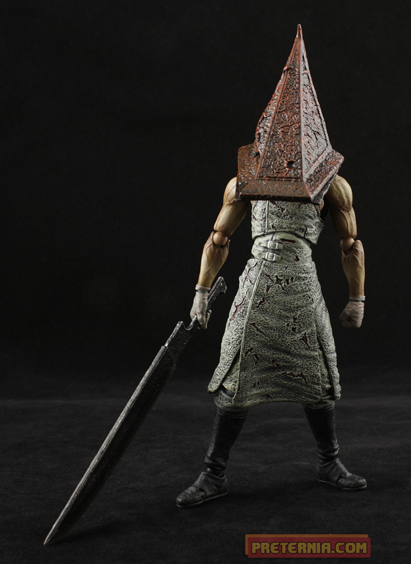 FREEing Silent Hill 2: Red Pyramid Thing Figma Action Figure