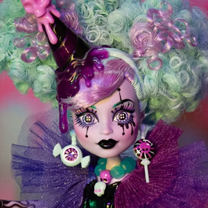 SDCC 2025 Esclusive Mattel Monster High Sweet Screams Twyla Doll