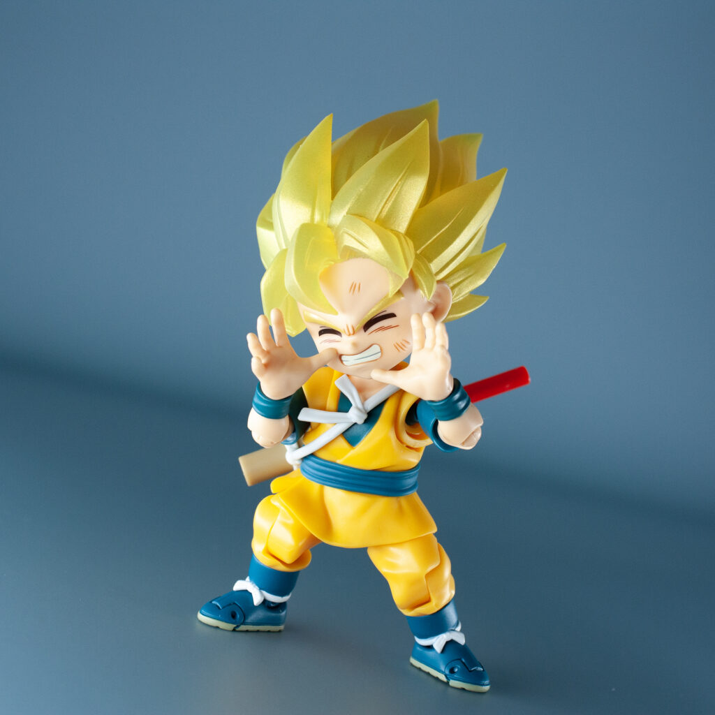 Bandai S.H.Figuarts SDCC 2026 Super Saiyan Son Goku Mini (DAIMA) (Exclusive Edition)