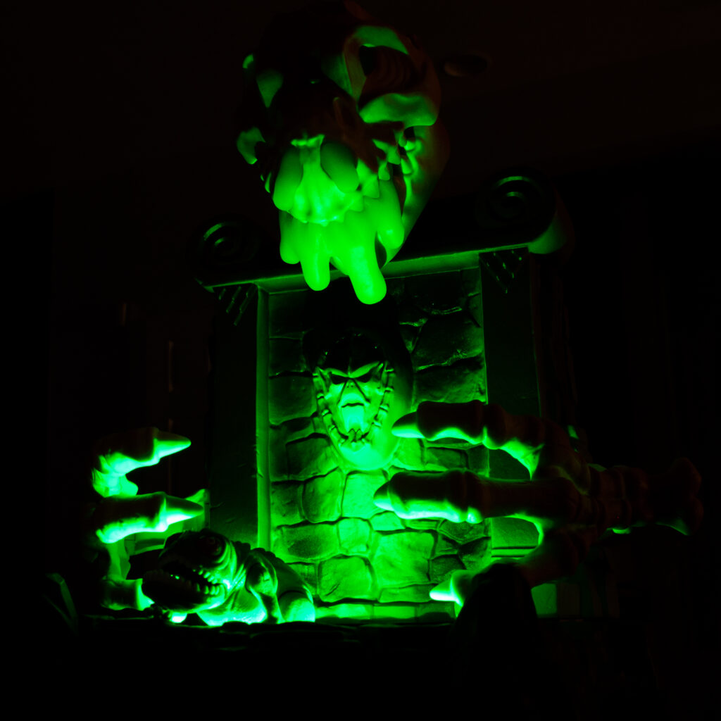 Nonnef Productions: MOTU Origins Static Slime Piece for the Horde Fright Pit Playset